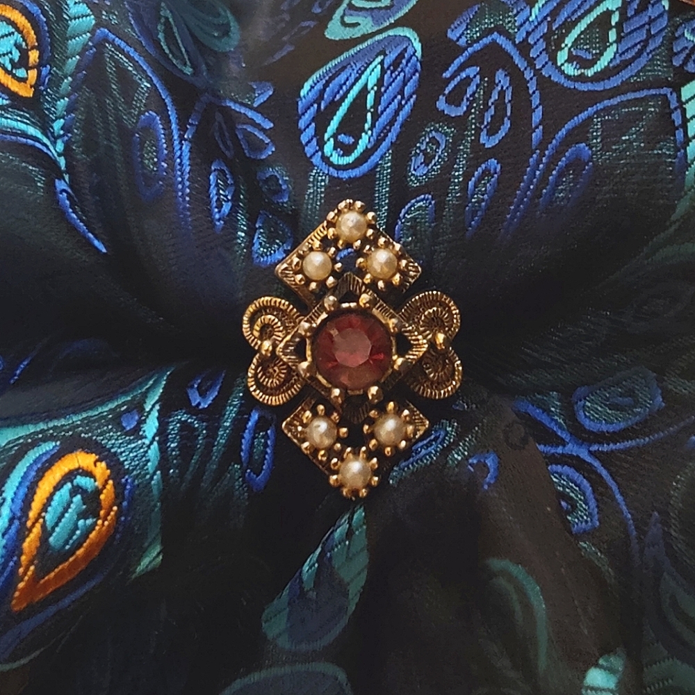 ✨ Sarah Coventry | Adjustable gold tone ring